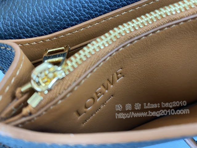 LOEWE包包 羅意威小號斜挎三角包 10155  tcl1079